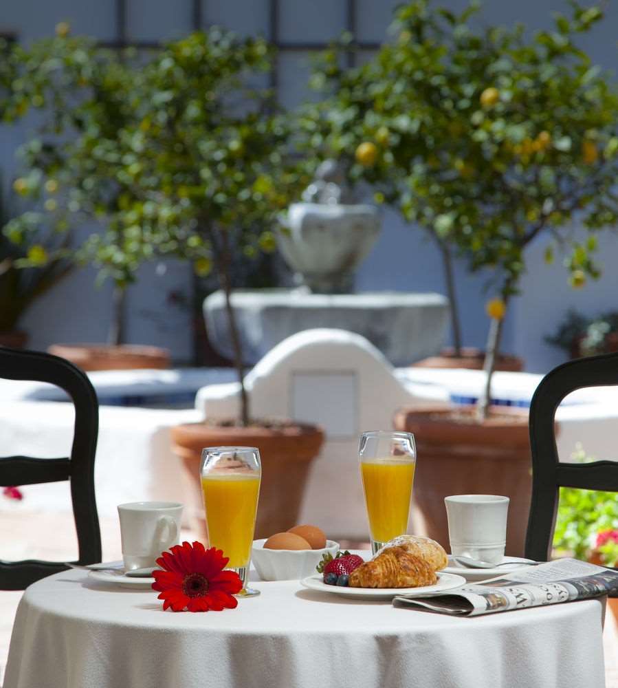 Spanish Garden Inn Санта Барбара Ресторант снимка